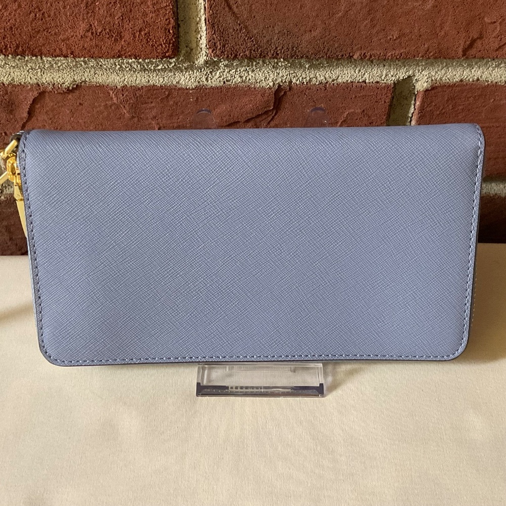 Tory Burch Robinson Leather Continental Wallet Wristlet Passport Organizer NWOT - Picture 14 of 16